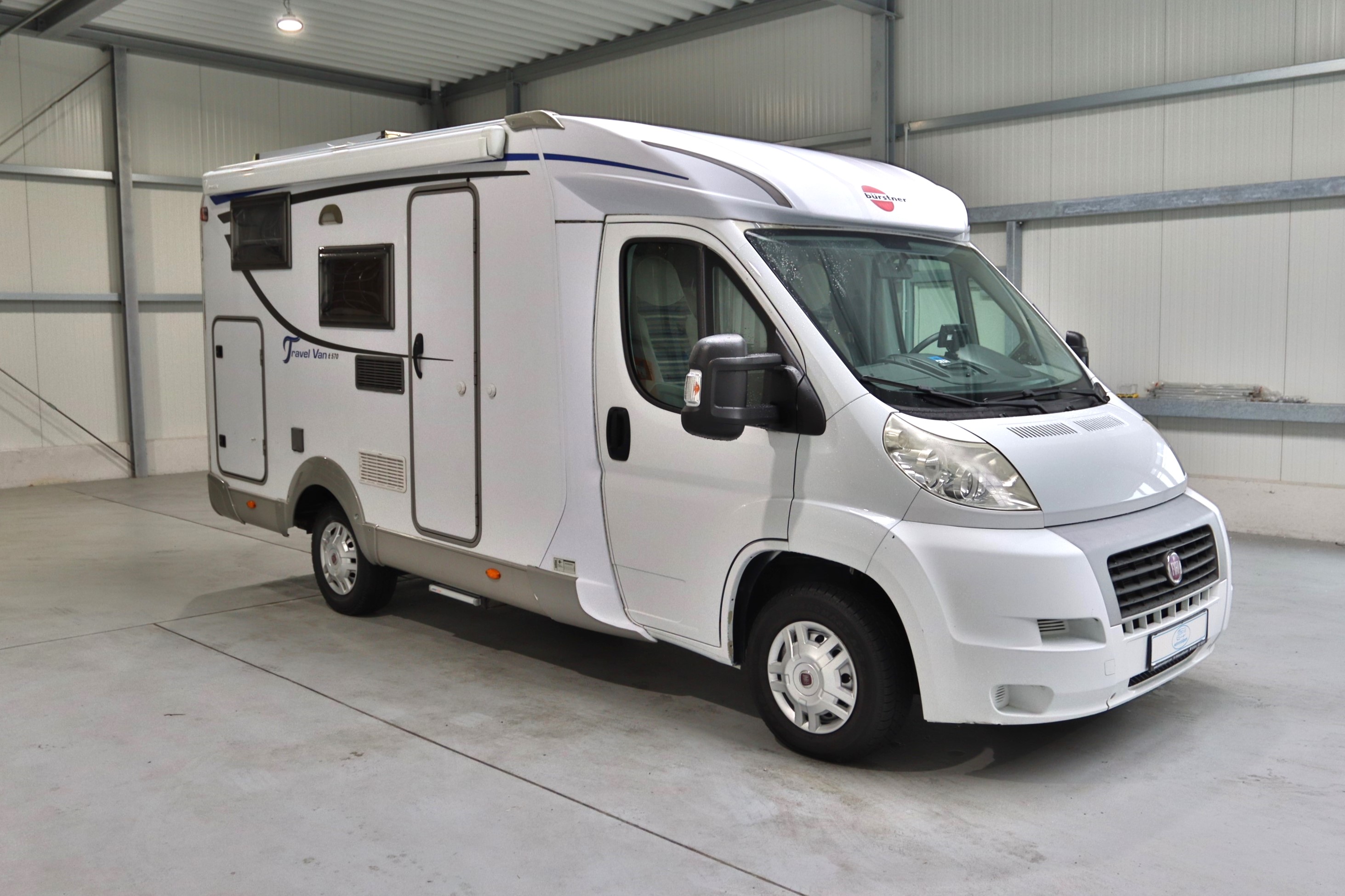 BUERSTNER Travel Van T 570/Festbett/Garage/Klima/Markise